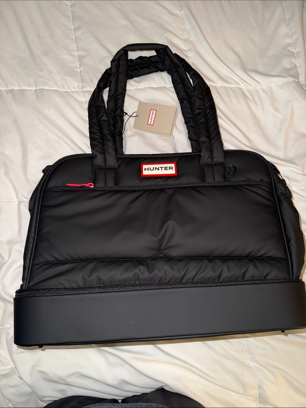 New viral Hunter Black stowaway Travel puffer Tote NWT